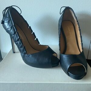 Black Badgley Mischka Pumps